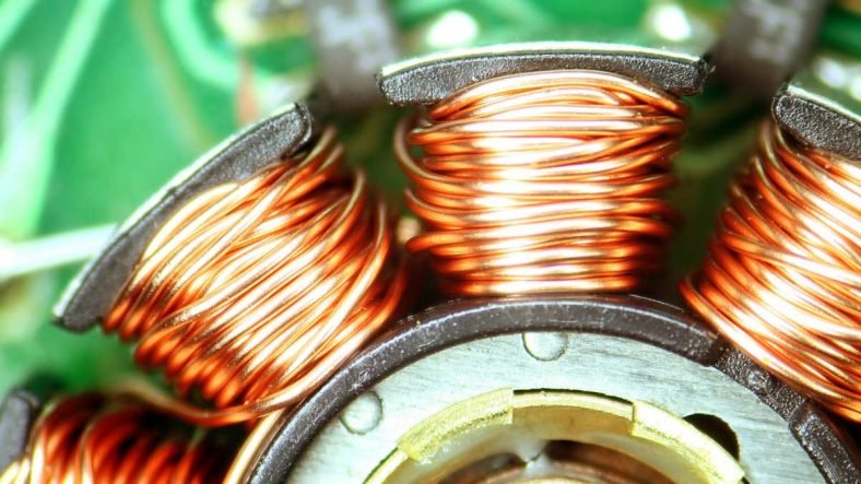 BLDC Vs Normal Ceiling fan Electricity Consumption - Brand Scroll