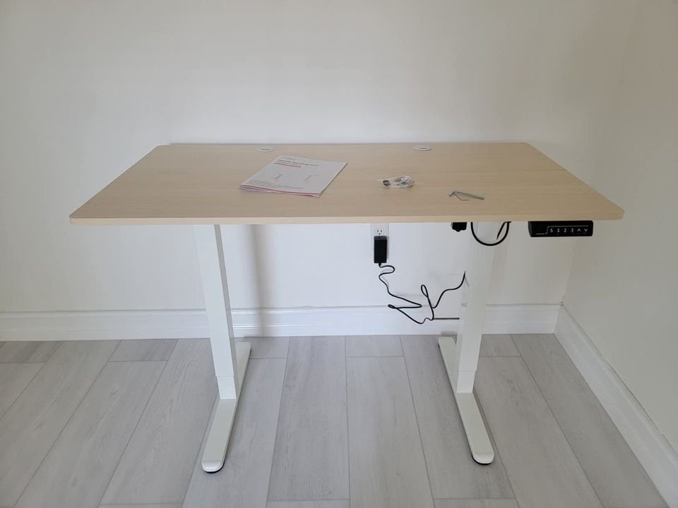 01. JIN OFFICE Electric Height Adjustable Desk