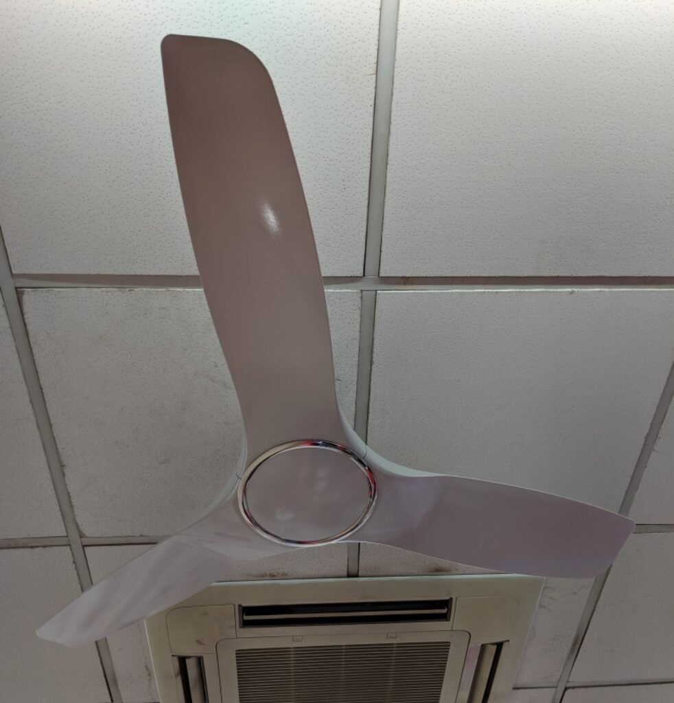 Havells Stealth Air Flush Mount in the ceiling showing fan blades design