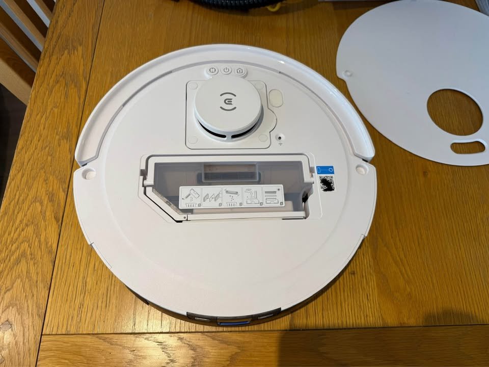 ECOVACS DEEBOT N20 Pro Unboxing